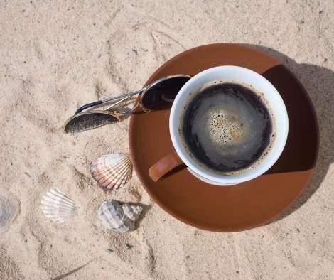 How Drinking Coffee During Summer Helps Keep You Cool